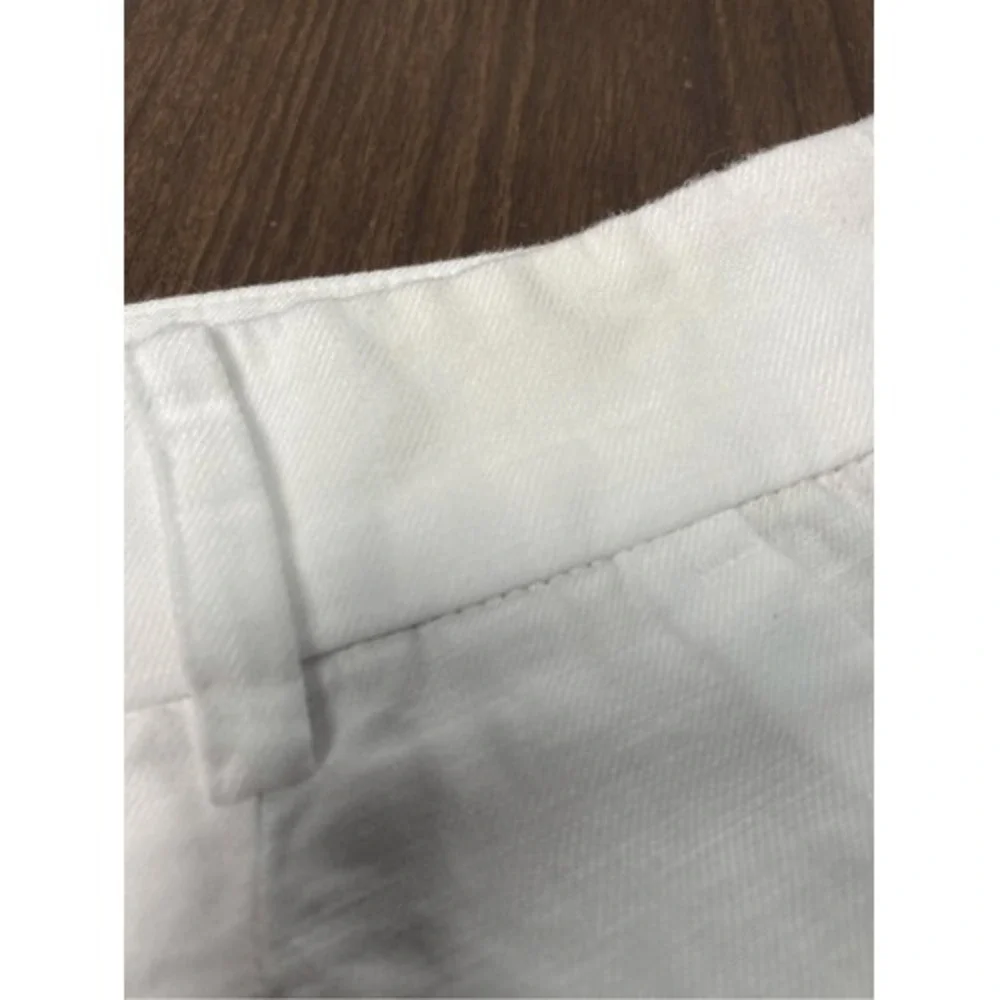 Loft Petite Bermuda Shorts‎ in Linen Blend White 00P